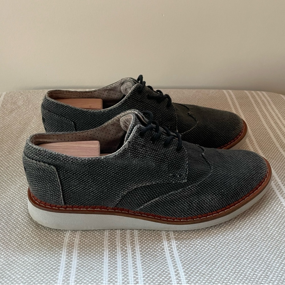 Tom’s Mens Gray Dress Shoes Size 9